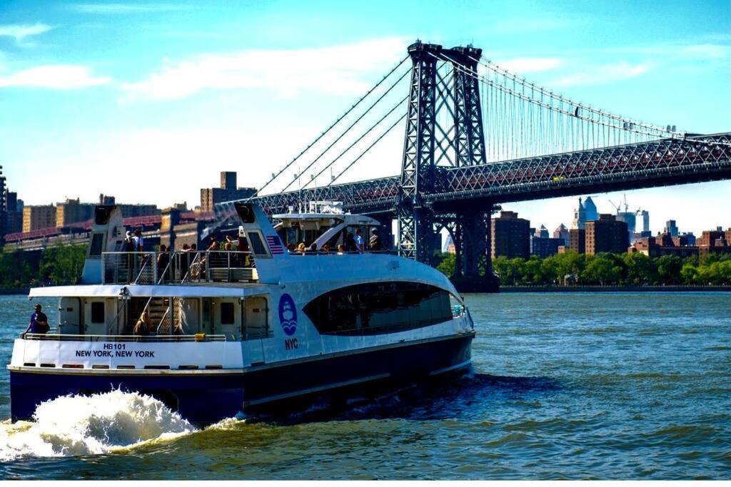 Lga Airport 3 Mins, 3 Bedroom Duplex House, Parking And Private Backyard, 9Mins Subway! ニューヨーク エクステリア 写真