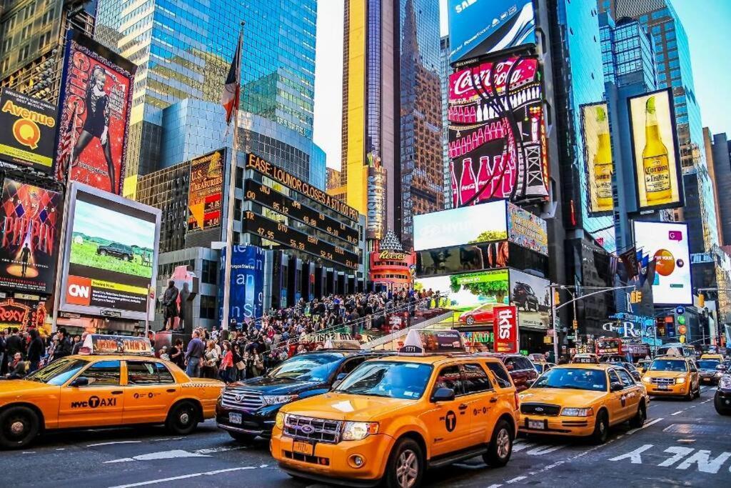 Lga Airport 3 Mins, 3 Bedroom Duplex House, Parking And Private Backyard, 9Mins Subway! ニューヨーク エクステリア 写真